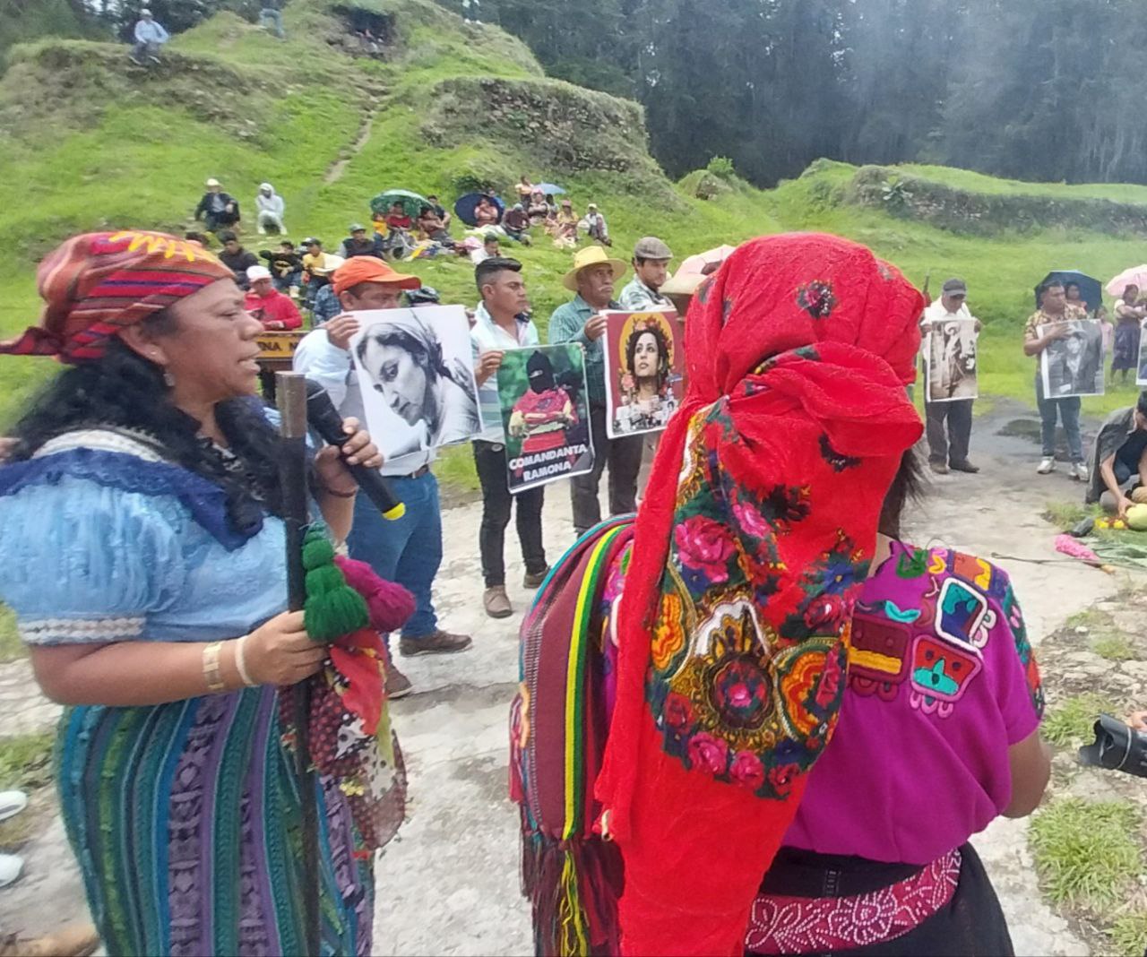 Ante un mundo en crisis una acción por Lolita Chavez y su comunidad en el Quiché en Guatemala